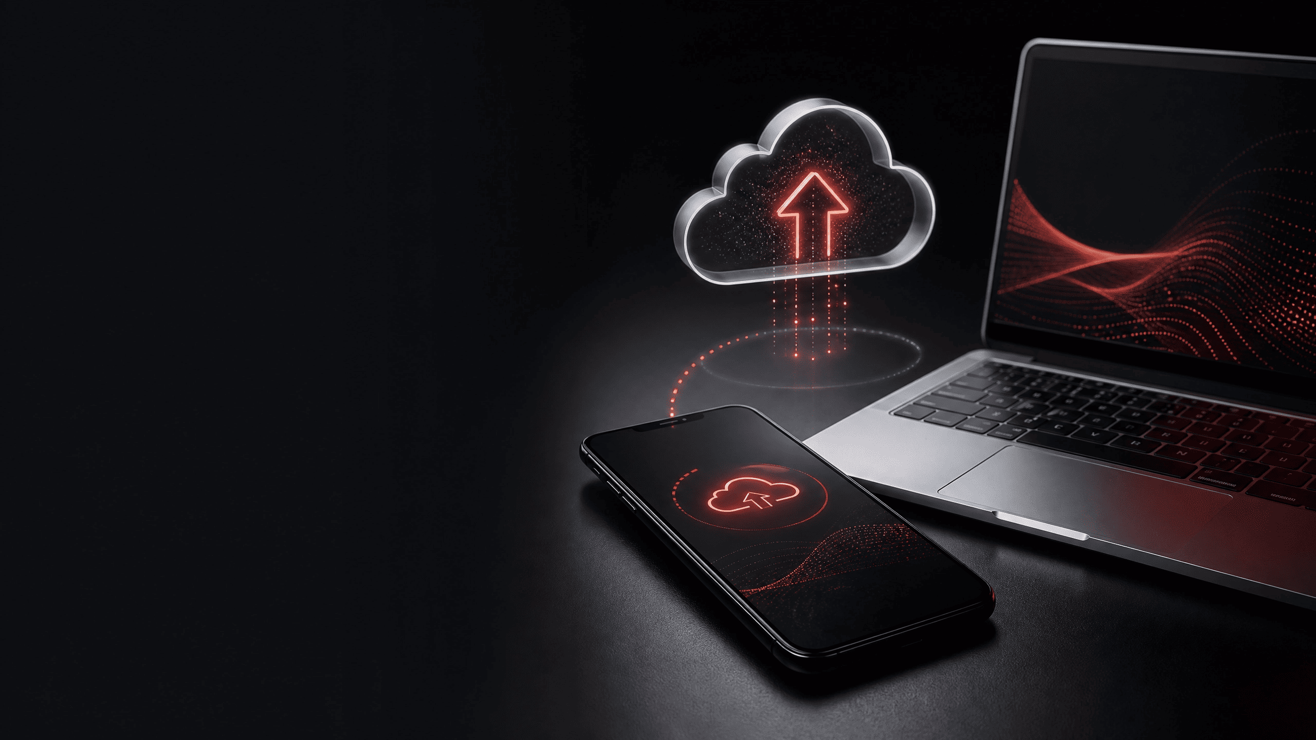 Резервная копия телефона: смартфон и ноутбук с облачной синхронизацией данных